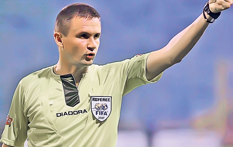 Arbitrul Cristi Balaj recunoaște că vrea să candideze la președinția FRF, în 2018: ”Am purtat discuții”