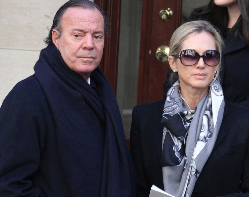 Gemenele lui Julio Iglesias, frumoase de pică. Incredibil cum arată Victoria și Cristina | FOTO