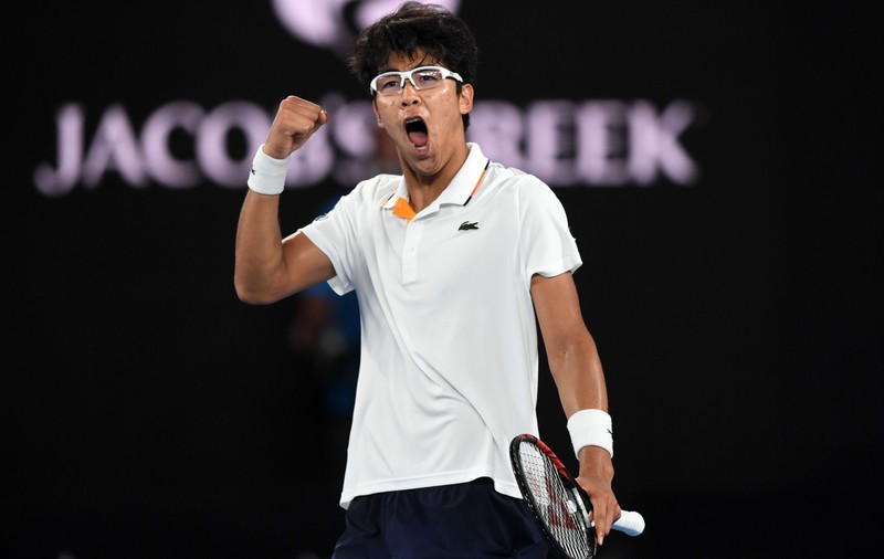 Cine e Hyeon Chung, coreeanul care face minuni la Australian Open 2018. Cu ochelari de când era copil!