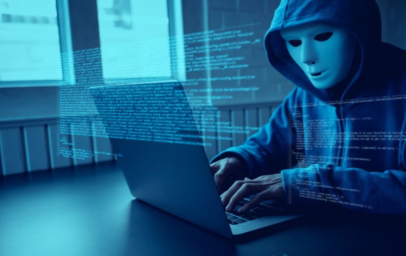 Polițiștii din Spania au arestat un hacker care a țintit NATO și armata SUA. Bărbatul este responsabil pentru peste 40 de atacuri cibernetice