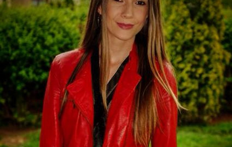 ADELA POPESCU, într-o POZIŢIE de care RECUNOAŞTE că îi este RUŞINE! FOTO ÎN ARTICOL