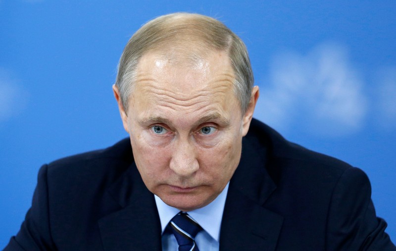 Vladimir Putin lasă de înțeles că ar putea să nu mai candideze la alegerile prezidențiale