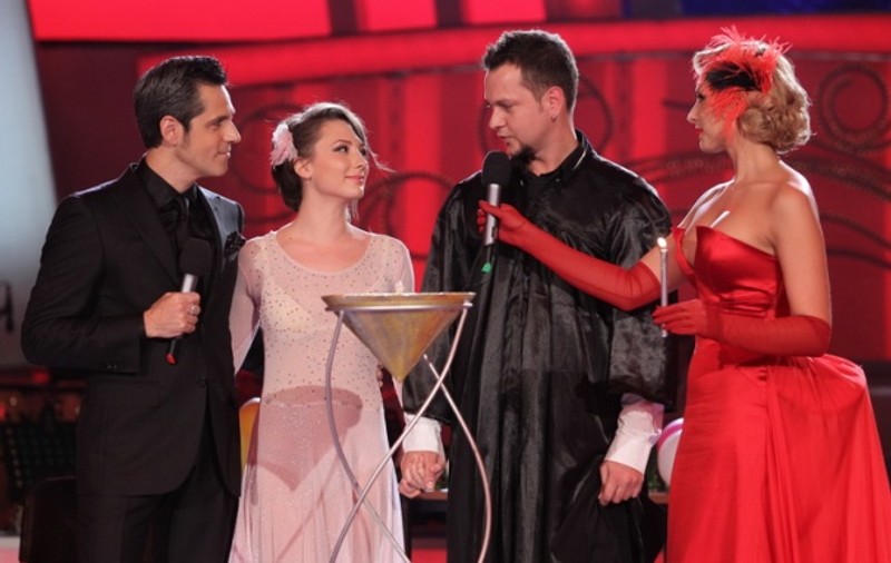 Mircea Solcanu îi dăruieşte partenerei ciocolată sau o floare  în fiecare dimineaţă