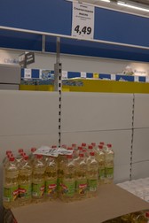 Uleiul Spornic se vinde cu 11,25 de lei în Bulgaria