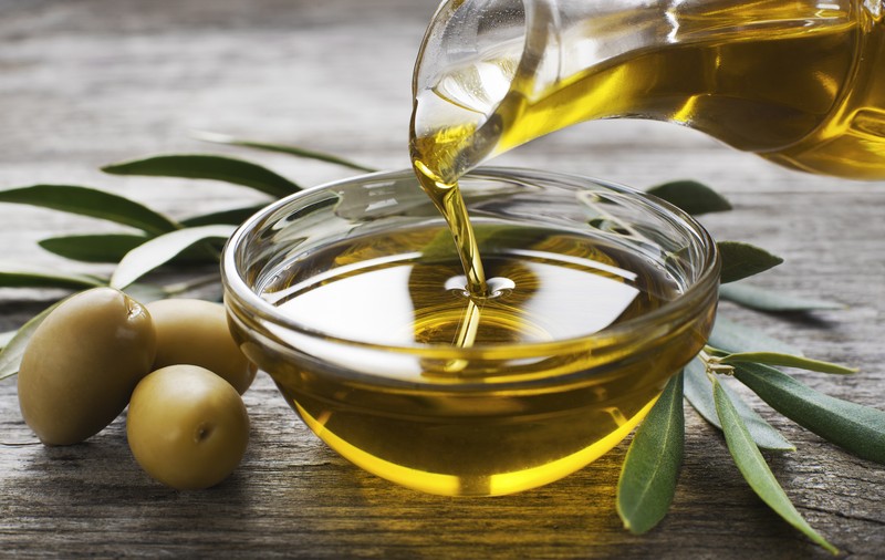 Ulei de măsline - ce beneficii are. Utilizări în cosmetică și în bucătărie