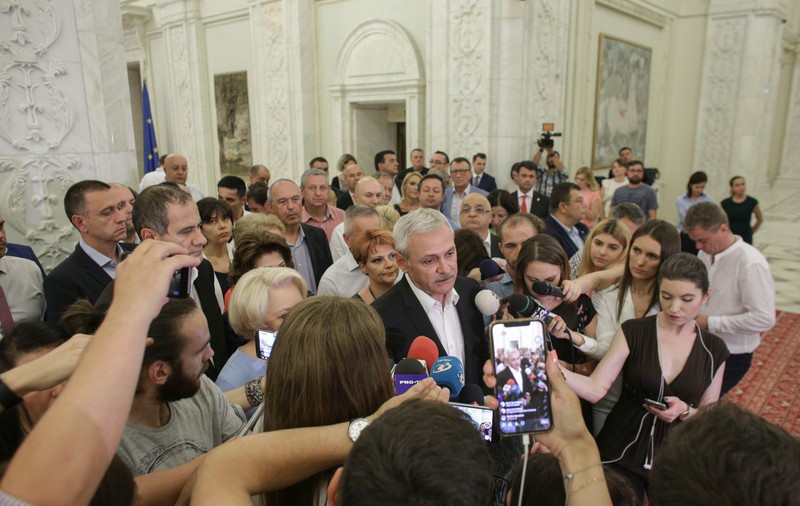 Eternul scut PSD în jurul condamnatului Liviu Dragnea