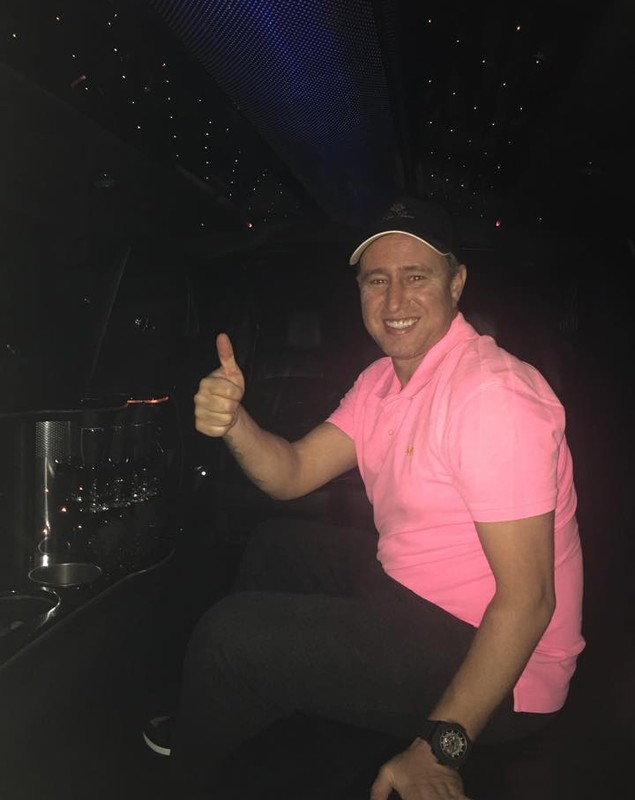 Reghe se distrează în Las Vegas: "Mă uit la el ca la un soare!" / FOTO