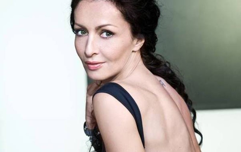 BUBULINA GOSPODINA! Iată CE A GĂTIT şi CUM S-A GĂTIT Mihaela Rădulescu pentru cină! FOTO
