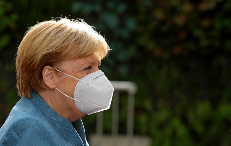 Angela Merkel, apel către germani: „Vă rog, pe cât posibil, să rămâneţi acasă”. În Berlin, restricțiile pe timpul nopții au fost anulate de instanță