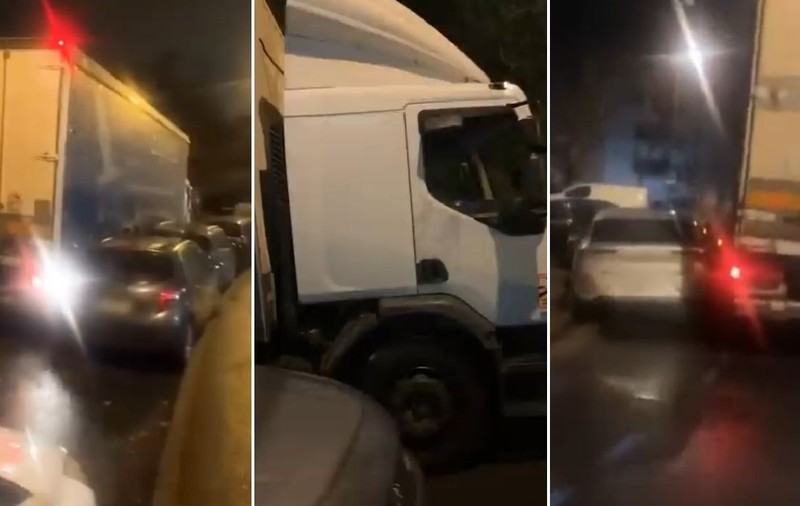 Un TIR a intrat pe o stradă îngustă, a distrus 25 de mașini și totul a fost filmat: „A văzut că nu încape și a trecut oricum”
