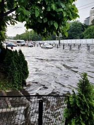 Bulevarul Văcărești, după ploaia torențială de săptămâna trecută