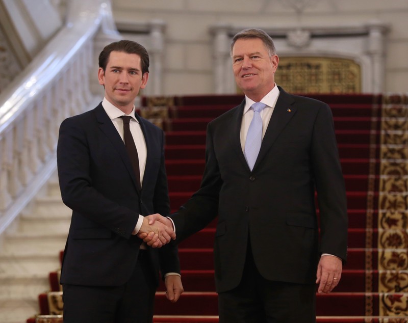 FOTO | România a preluat simbolic președinția Consiliului UE de la Austria. Cancelarul Sebastian Kurz, întâlniri cu președintele Klaus Iohannis și premierul Viorica Dăncilă