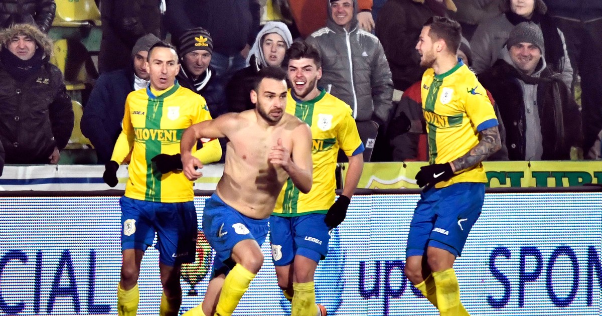 Liga 2, etapa a 33-a. Mioveni a învins Academica Clinceni, după ce a fost condusă la pauză 0-2
