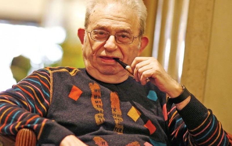 Scriitorul Radu Cosașu, text emoționant despre coronavirus: ”Stau în casă, dar nu dau dracului fotbalul”