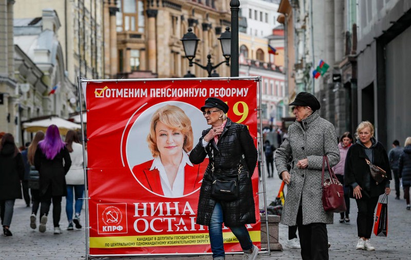 Au început alegerile parlamentare din Rusia. Candidaturile principalilor opozanți, blocate