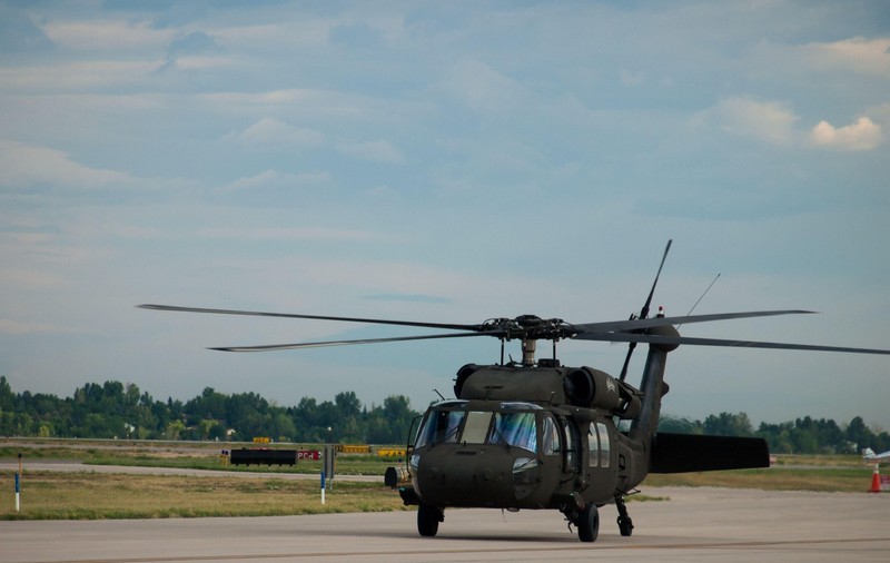 Polonia anulează achiziția a 32 de elicoptere americane Black Hawk. Ce echipamente militare caută în schimb