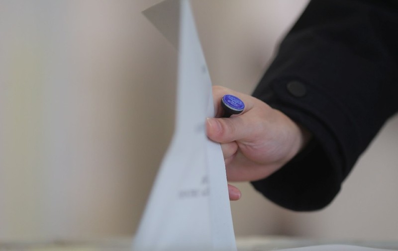 Alegeri prezidențiale 2025. Cum pot vota românii din diaspora și care este programul secțiilor de votare din străinătate