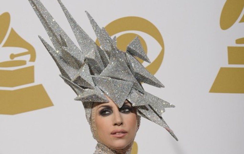 Lady GaGa foloseşte pastile împotriva chelirii