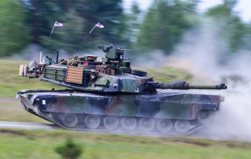 SUA sunt tot mai dispuse să trimită Ucrainei tancuri Abrams, anunță presa americană. Decizia vizează și deblocarea livrării de blindate Leopard