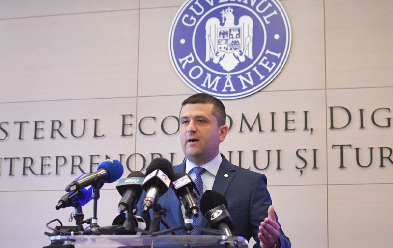 Șef la stat cu o apăsare de buton. Ministrul Economiei acceptă CV-uri de la toată lumea, direct pe site-ul instituției: „Nu pot promite mulți bani”