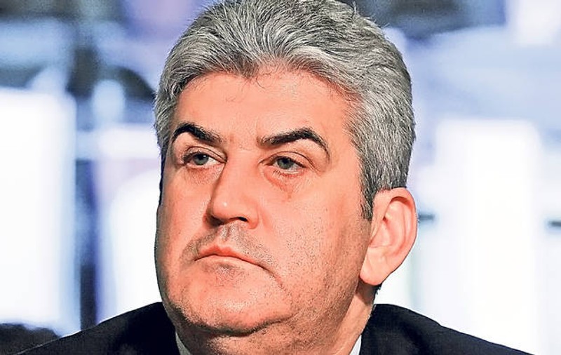 UPDATE / Gabriel Oprea fost audiat la DNA în dosarul limuzinei de lux