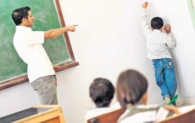 Profesorii «terorişti», amendaţi cu 2.500 de lei