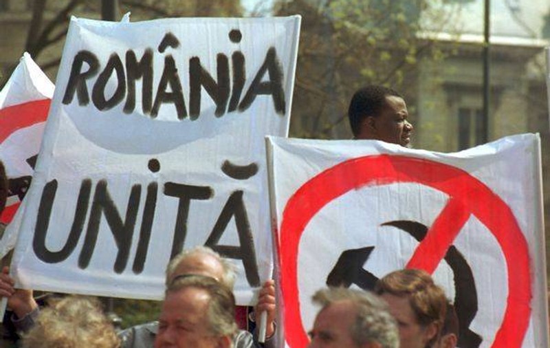 REZULTAT SURPRINZĂTOR al unui sondaj realizat în Republica Moldova! Vezi ce cred cetăţenii despre unirea cu România