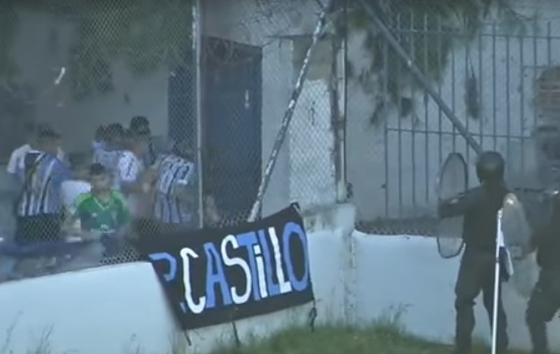 Fotbalistul argentinian Quiroz a fost împușcat în cap în timpul meciului! Scene incredibile de la un joc din liga secundă! | VIDEO&FOTO