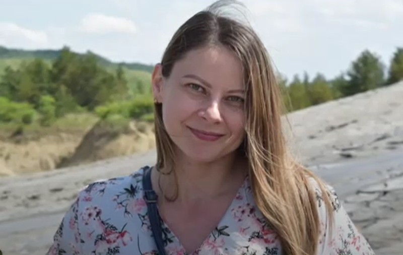O gravidă în patru luni a murit la Spitalul Județean Bacău, după ce a pierdut sarcina. Familia acuză medicii că nu au intervenit la timp