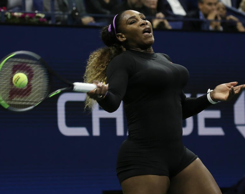 Serena Williams a învins-o clar pe Maria Şarapova în primul tur la US Open