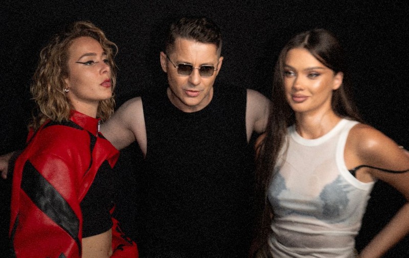 Cum au ajuns Adi Sînă și Misha Miller să lucreze împreună la aceeași melodie: „Ne-am conectat din prima clipă”