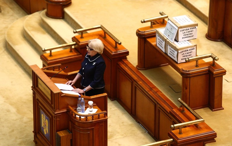 RETROSPECTIVA POLITICĂ/ Săptămâna tensiunilor, cu ecouri la nivel internațional. Cele mai importante lucruri care s-au întâmplat
