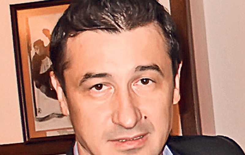 George Tal e GELOS! Györfi, scene lesbi cu o dansatoare | FOTO&VIDEO