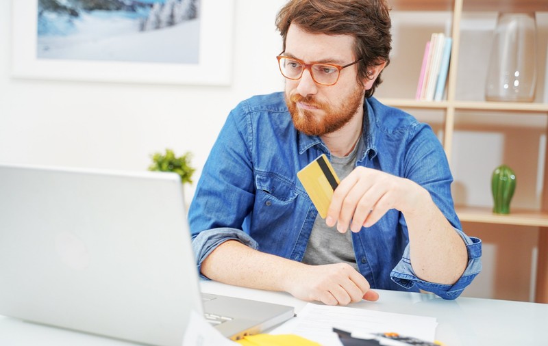 Bucureştenii vor putea plăti online mai multe taxe. Primăria Capitalei va fi disponibilă pe ghişeul.ro