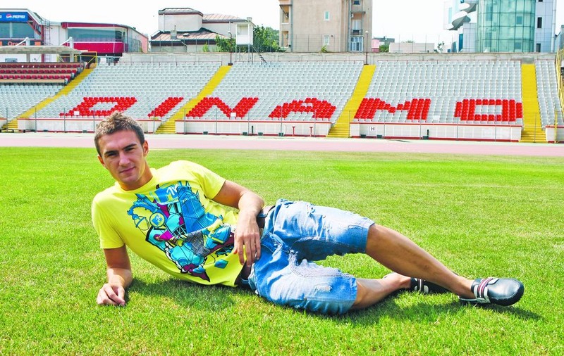 Marius Alexe, «câine» de mic!