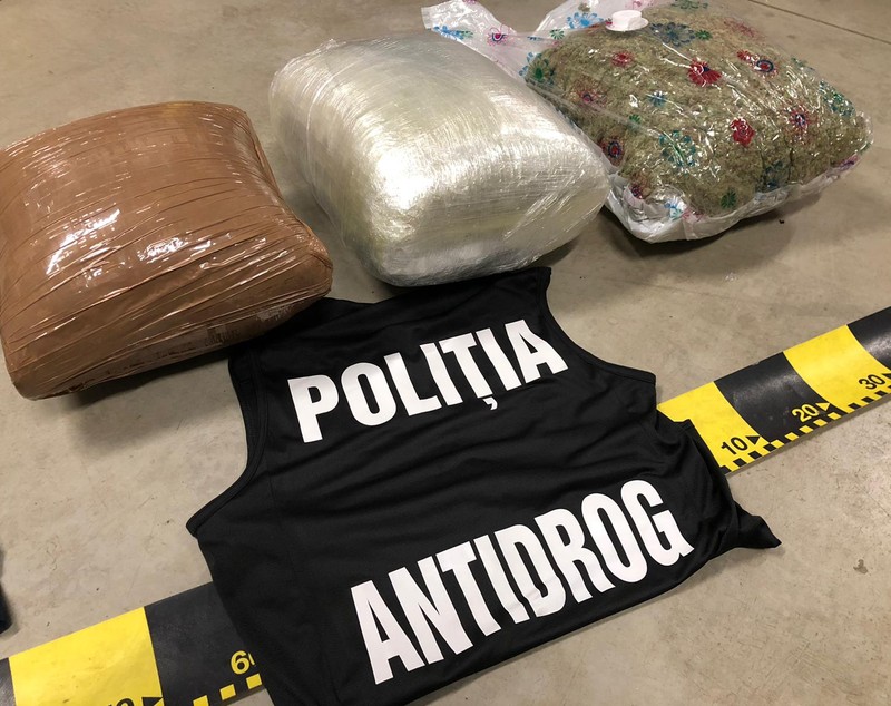 Tânăr din Alba, prins de DIICOT cu 7,5 kg de canabis. Cum au fost introduse drogurile în țară