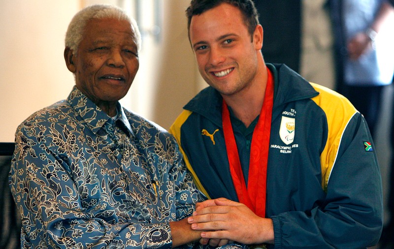 Nelson Mandela A MURIT | Nelson Mandela, EROU AL NEGRILOR şi-al ALBILOR. Uite cum din DEŢINUT a ajuns PREŞEDINTE