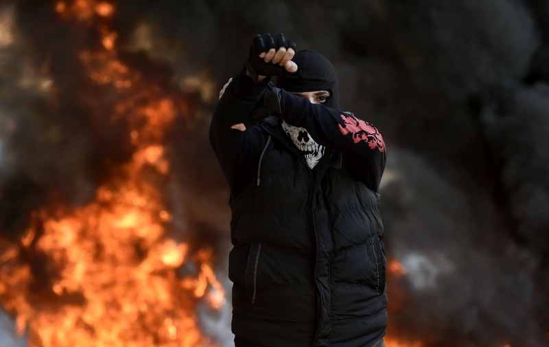 Săptămâna în imagini | ”Zilele furiei” în Liban, protestele care au zguduit regimul iranian și viața după erupția vulcanului filipinez Taal