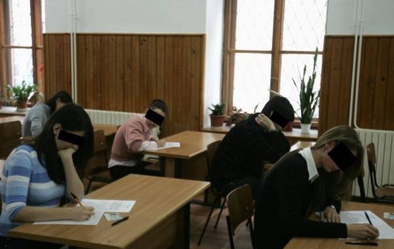 BACALAUREAT 2012 | Iată subiectele la matematică şi istorie, din sesiunea specială de la BAC