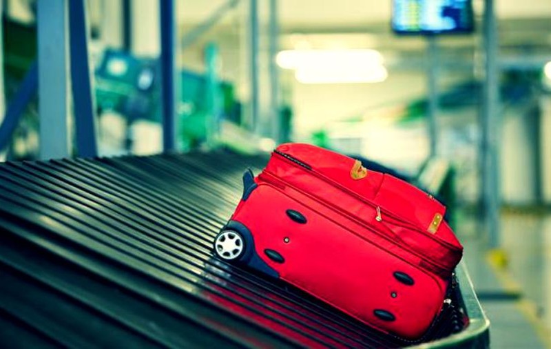 Un cetățean chinez a fost prins cu peste 10 kg de bijuterii pe aeroportul Avram Iancu din Cluj