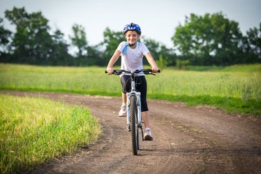 Cum înveți repede să mergi pe bicicletă