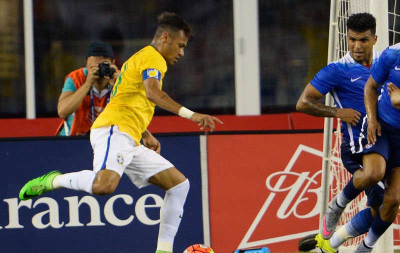 Brazilia, show cu Neymar, Argentina - salvată de Messi