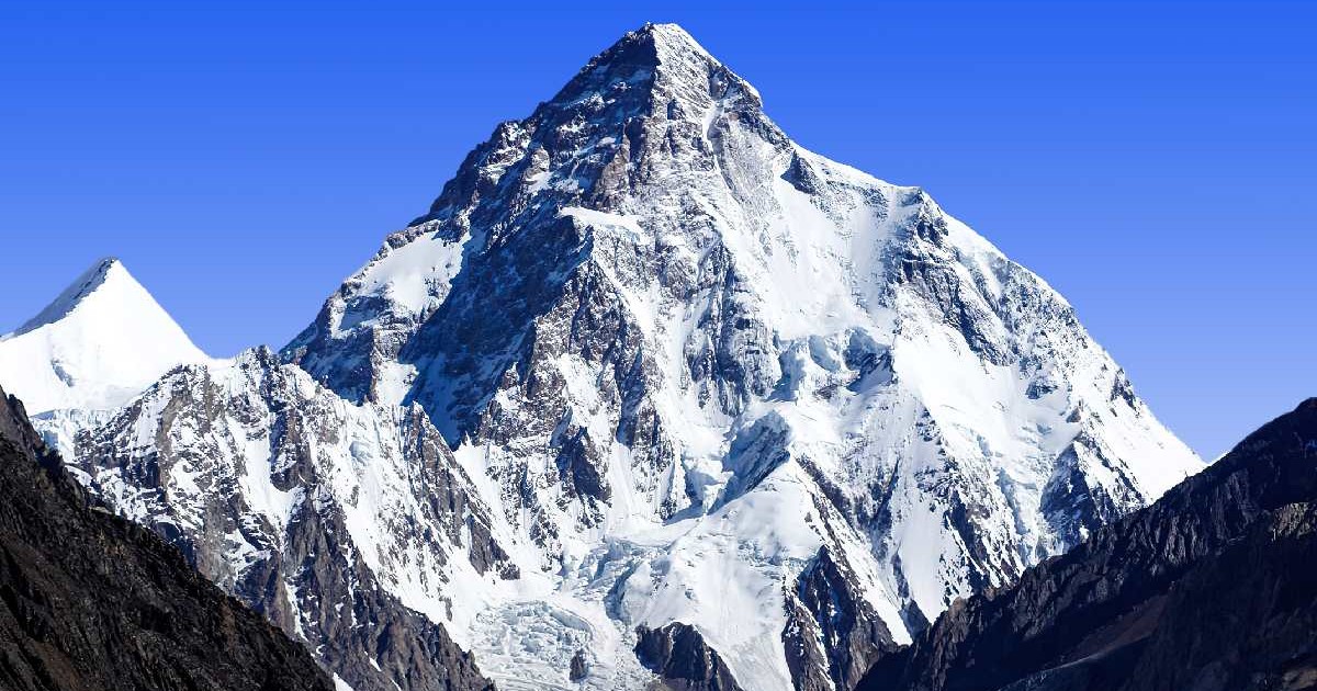 Muntele K2 este al doilea cel mai înalt vârf din lume, atingând 8.611 metri