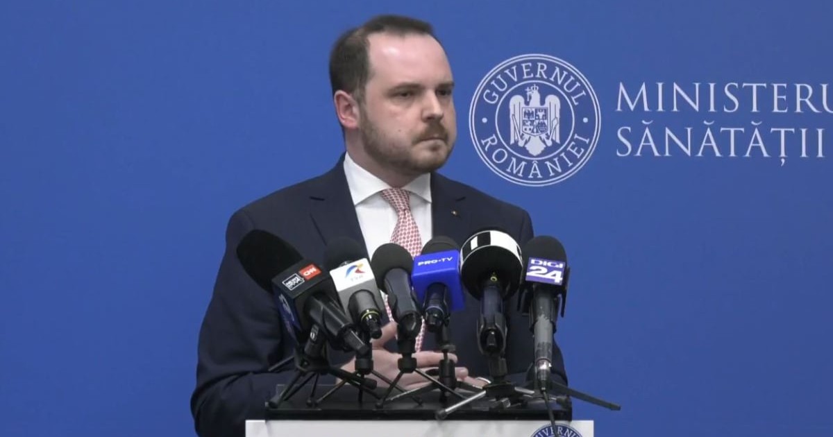 Ministrul Sănătății, Alexandru Rogobete, în timpul conferinței de presă de la Ministerul Sănătății