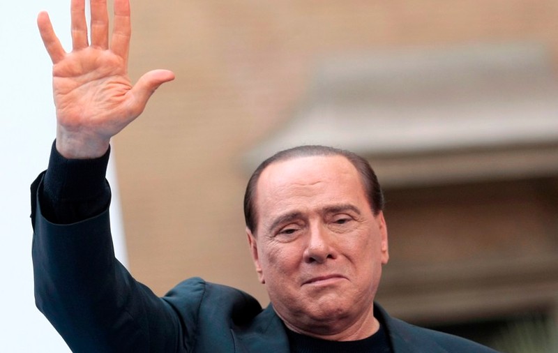Silvio Berlusconi: "VOI PUTREZI ÎN ÎNCHISOARE"! Vezi CINE I-A PREZIS ASTA!