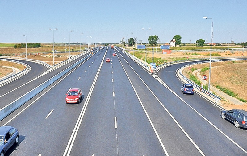 Undă verde pentru bucata de autostradă Gilău-Mihăieşti