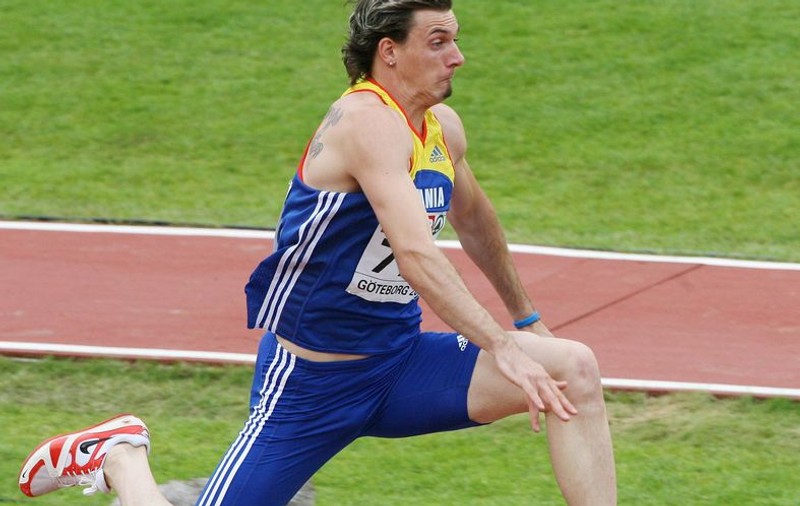 Marian Oprea a câştigat singura medalie a României la Campionatele Europene de sală: bronz la triplusalt!