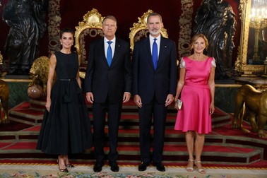 Queen Letizia, King Felipe, Klaus Iohannis and Carmen Johannis attend the Gala dinner for the NATO Summit at the Royal palace on the 28th of June of 2022 in Madrid, Spain.,Image: 703644409, License: Rights-managed, Restrictions: , Model Release: no, Credit line: Profimedia
