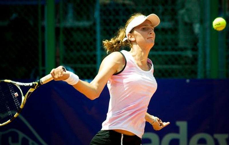 Finală Irina Begu - Laura Pous-Tio, la BCR Open Romania 2011