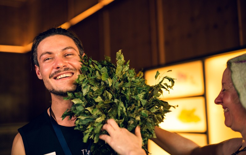 Herbarium Festival, maratonul de experiențe, terapii și ritualuri inspirate de natură, se afla in plina desfasurare, la Therme București